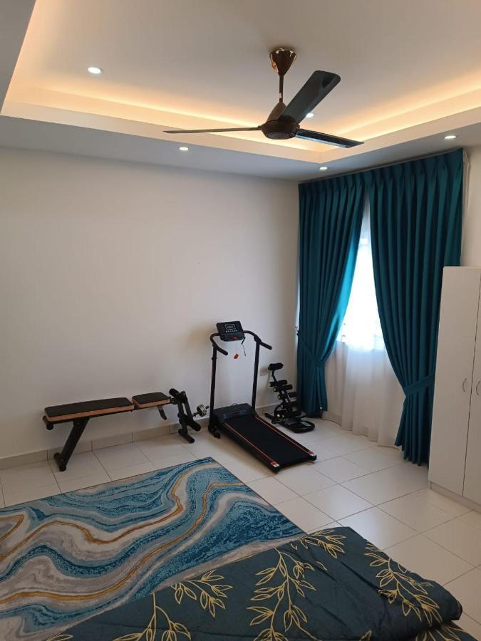 In Homestay Corner Batu Pahat Exteriör bild
